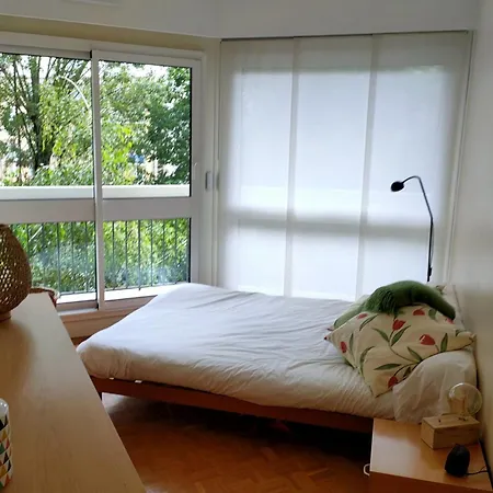 Cosy Overlooking A Area * Paris