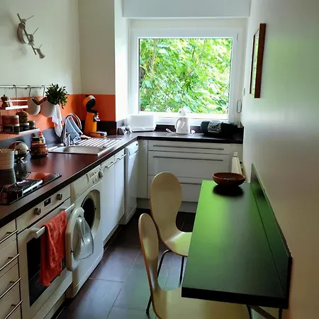 Cosy Overlooking A Area Apartment